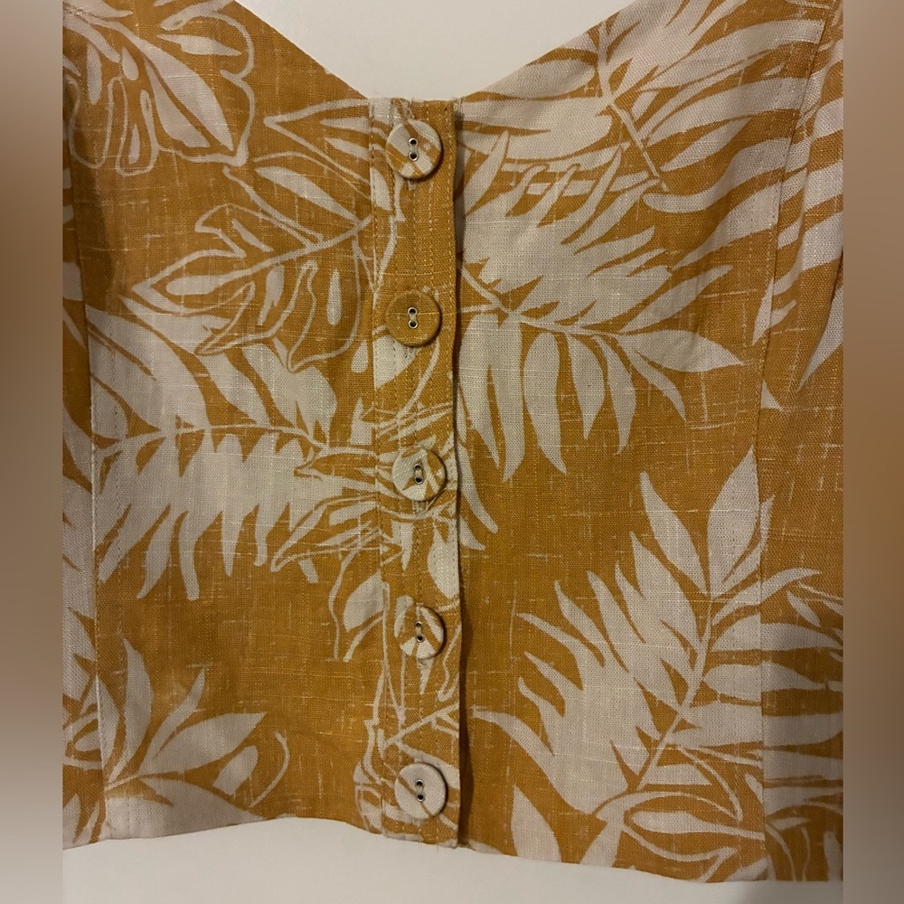 NWT DEX | Palm Print Button-Up Crop medium - Picture 6 of 10